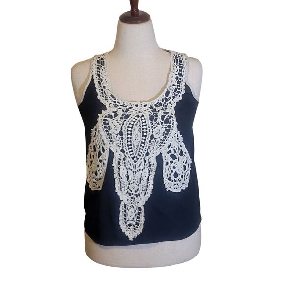 Collective Concepts Navy sleeveless top White Lace size small - Picture 1 of 5